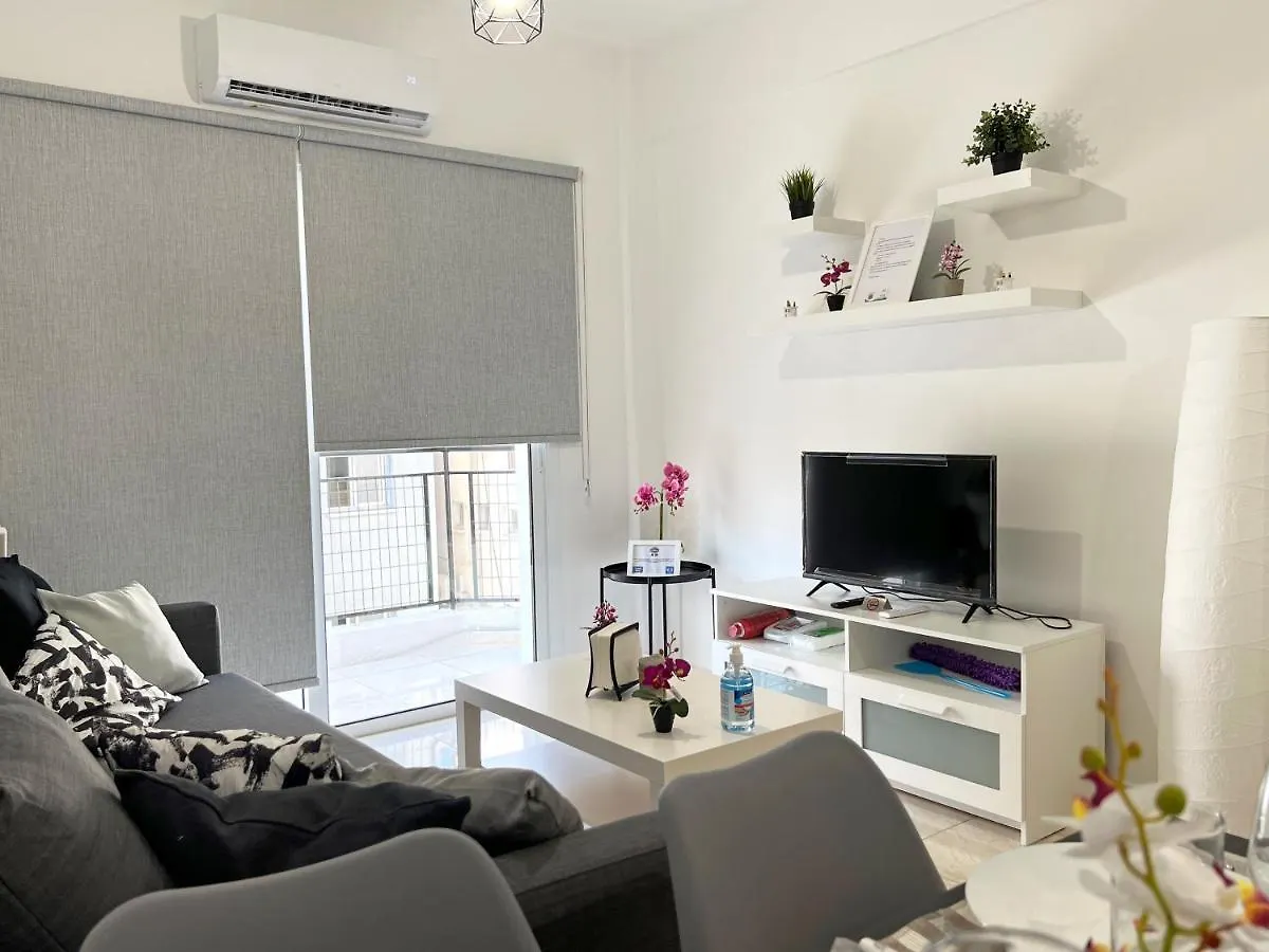 לרנקה Albert'S Apartment Marina 15